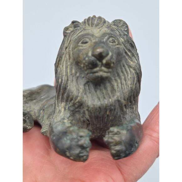 VTG Cast Bronze Reclining Lion Sculpture Statue Paperweight Figurine 4.25" Long - Picture 9 of 11